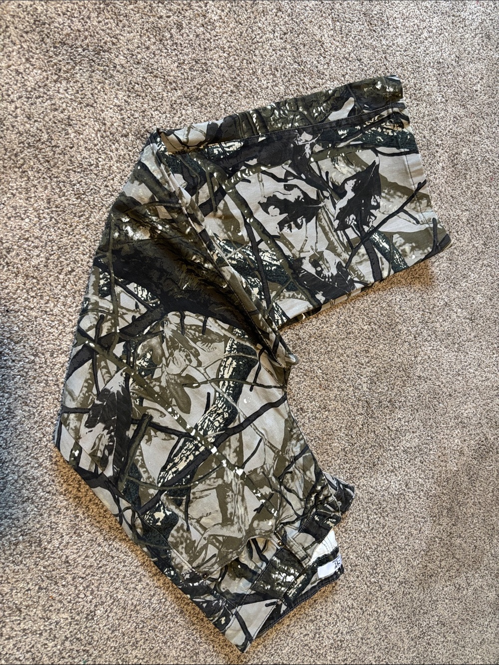 Women's Straight Leg Jeans in Camo
